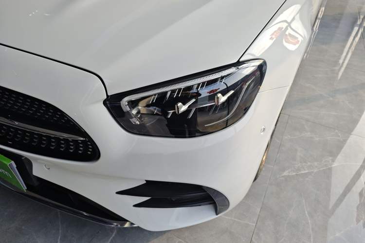 Used Mercedes-Benz E-Class New Energy 2022 Second Facelift E 350 e L Plug-in Hybrid Sports Sedan

