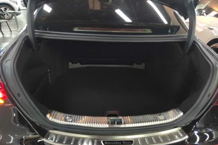 Used Mercedes-Benz E-Class 2022 Updated E 300 L Luxury Edition
