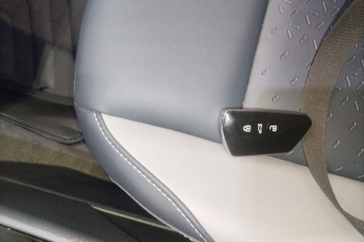 Used Volkswagen ID.4 CROZZ 
