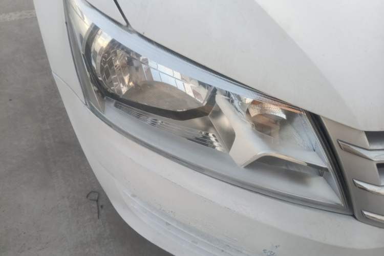 Used Volkswagen Santana 2013 1.6L Manual Fashion Edition
