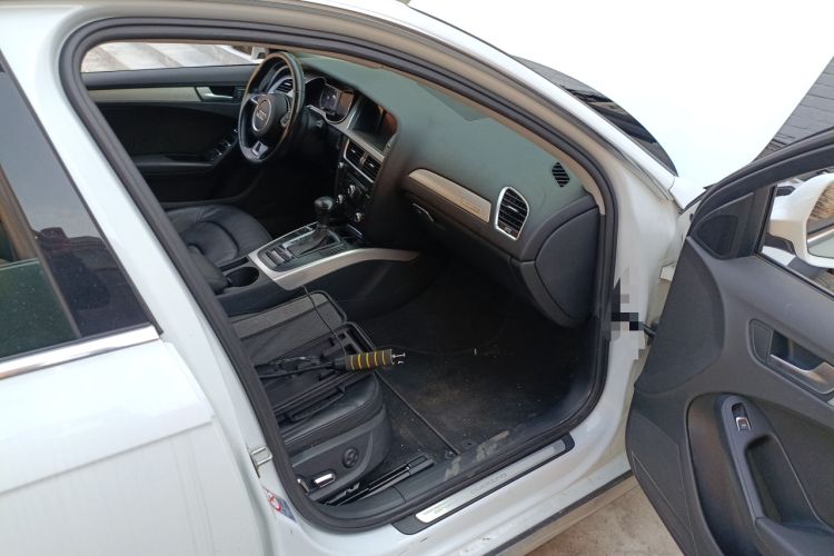 Used Audi A4 2013 40 TFSI allroad quattro Comfort model
