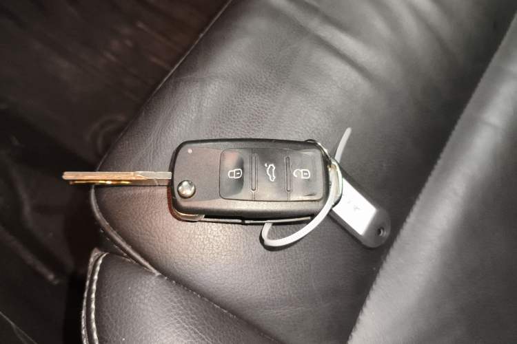 Used Volkswagen Tiguan 2017 300TSI Automatic Two-Wheel Drive Silk Road Comfort Edition
