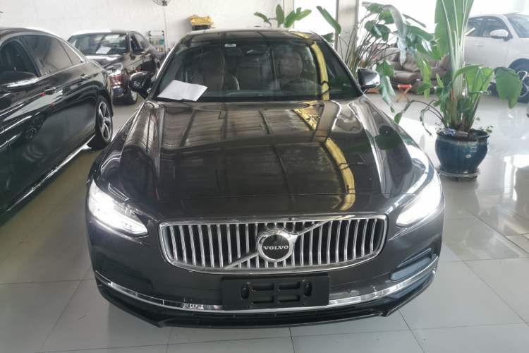 Used Volvo S90 2022 B5 Zhiyuan Luxury Edition
