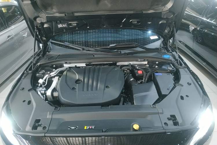 Used Volvo S90 2023 B5 Zhiyi Luxury Edition
