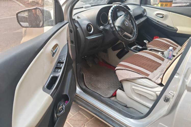 Used Venucia M50V 2017 1.5L XV Manual Elite Edition
