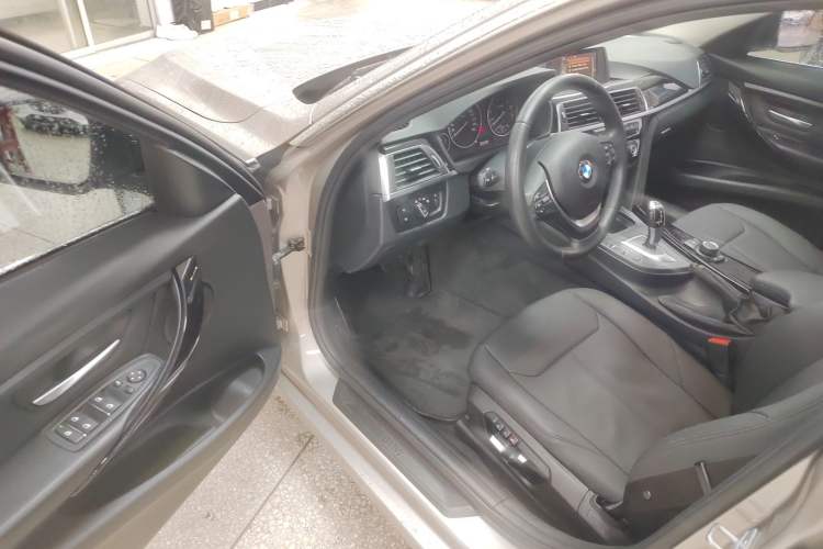 TDK.VehicleDetails.img