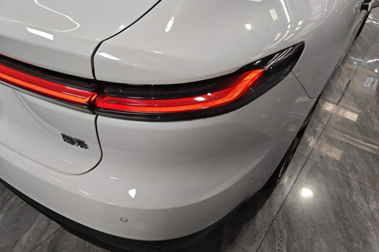 Used Nio ET7 2024 75 kWh Executive Edition
