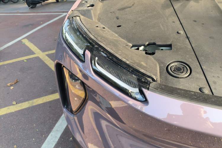 Used Nio EC6 2024 75 kWh