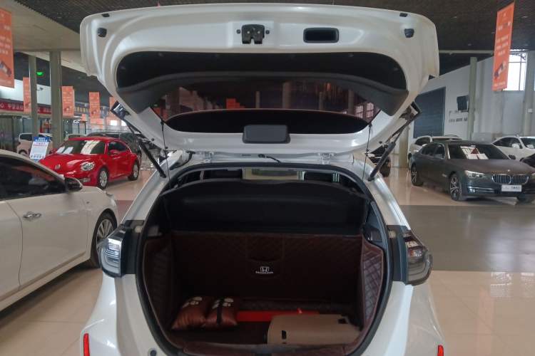 Used Honda LIFE 2021 1.5L CVT SPO-SS Dynamic Edition
