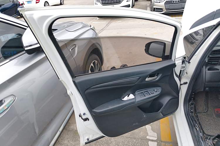 Used Honda Fit 2018 1.5L CVT Comfort Sunroof Version
