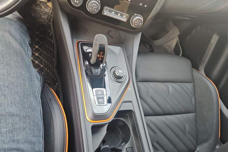 Used Lynk & Co 02 Hatchback 2021 2.0TD Halo
