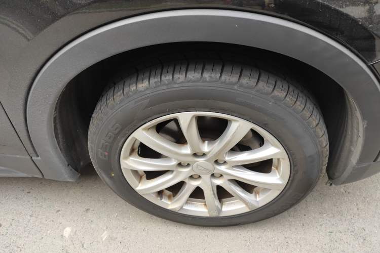 Used Cadillac XT4 2018 28T Two-Wheel Drive Tech Version