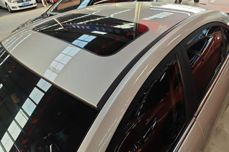 Used Geely Auto Emgrand 2019 Leading Edition 1.5L Manual Upward Asian Games Edition China VI