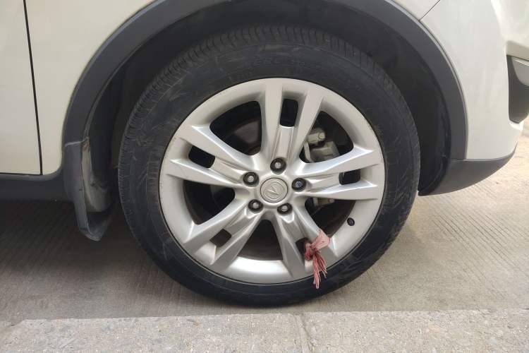 Used Changan CS35 2014 1.6L Automatic Luxury Model China IV Standard