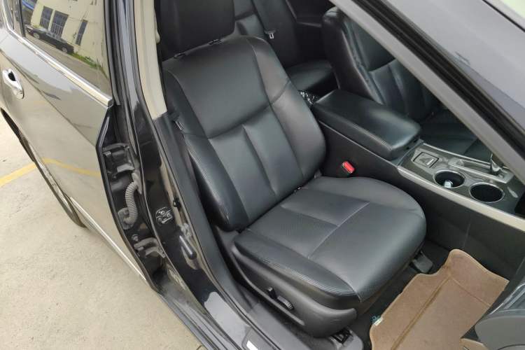 Used Nissan Teana 2013 2.5L XL Leading Edition
