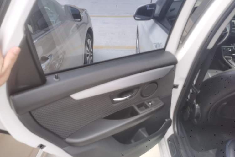 Used BMW 2 Series Active Tourer 2016 218i Fashion Model
