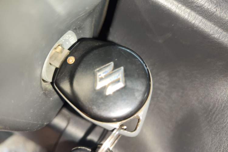 Used Suzuki Jimny 2015 1.3L AT JLX Navigation Edition
