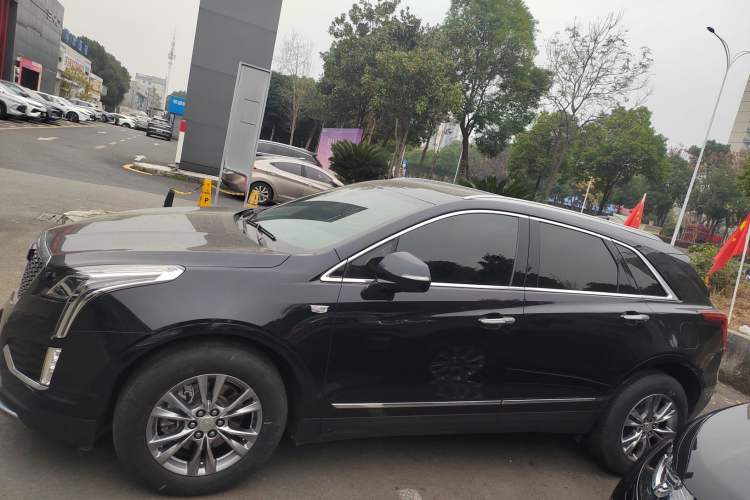 Used Cadillac XT5 2021 28T Luxury Version