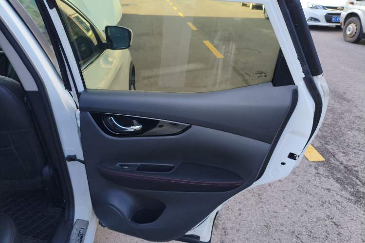 Used Nissan Qashqai 2016 2.0L CVT Elite Edition
