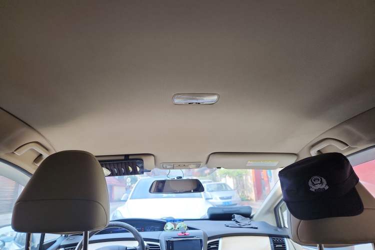 Used Honda Jade 2013 1.8L automatic Comfort version 5 seats
