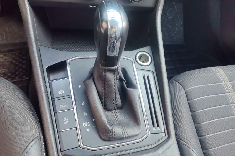 Used Volkswagen Lavida 2021 1.5L Automatic Vision Edition