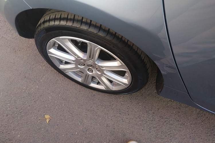 Used Volvo V40 2018 T3 Zhiya Edition
