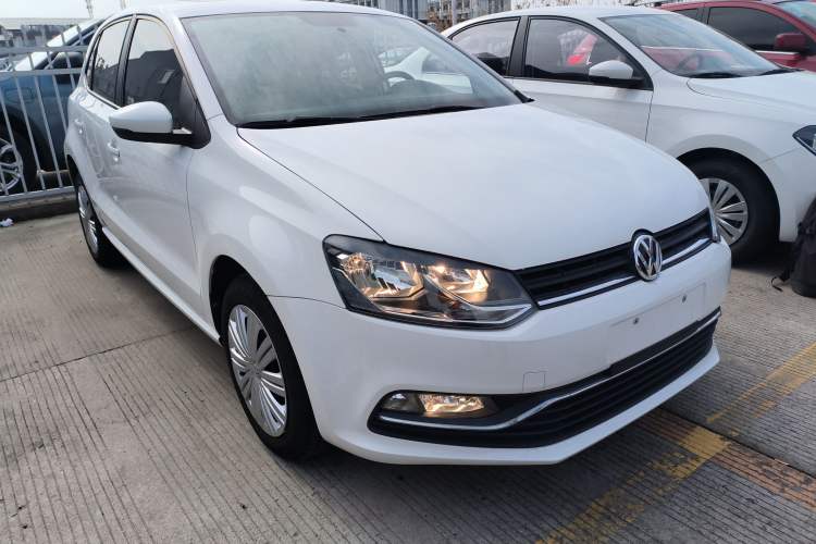 Used Volkswagen Polo 2016 1.6L Automatic Comfort Model
