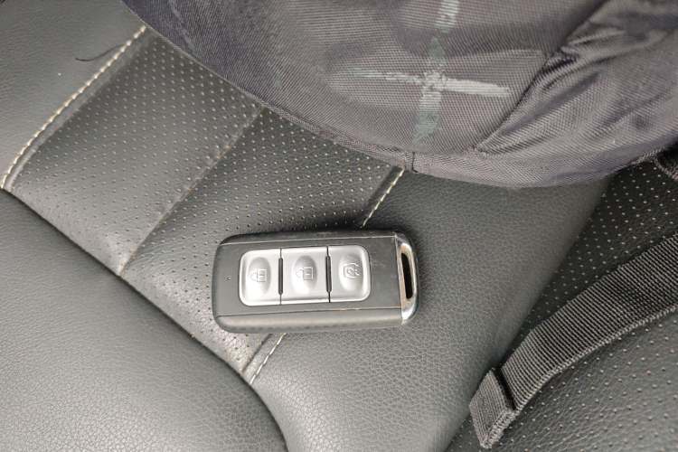 Used Dongfeng Fengon 580 2017 1.5T CVT Smart Style Model