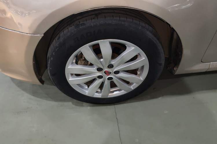 Used Roewe 350 2015 1.5L Automatic Luxury Sunroof Edition
