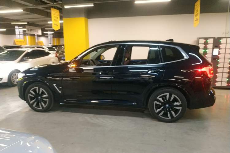 Used BMW iX3 2024 Leading Model