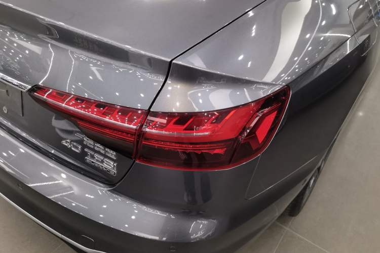 Used Audi A4L 2020 40 TFSI Luxury Dynamic Model
