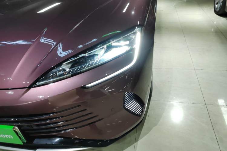 Used BYD Seal 2023 DM-i 1.5T 121km Flagship Model
