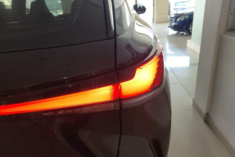 Used Lexus RX 2023 350h Two-Wheel Drive Comfort Edition