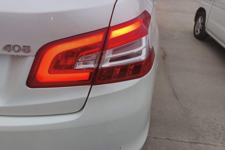 Used Peugeot 408 2014 1.8L Automatic Luxury Edition
