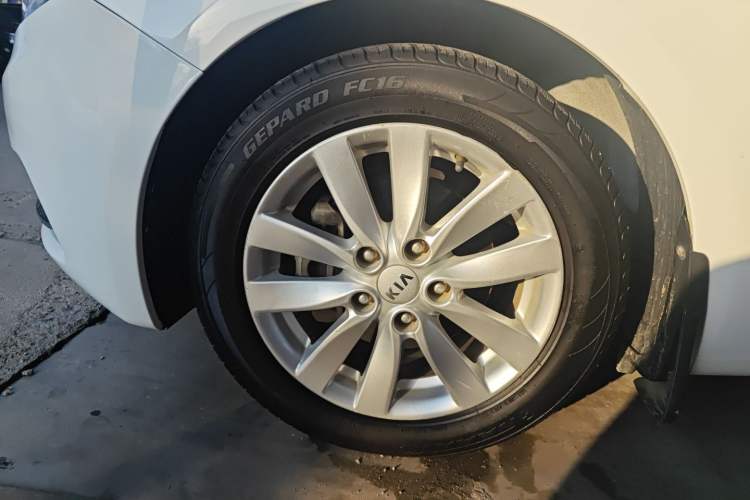 Used Kia K3 2015 1.6L Automatic GLS
