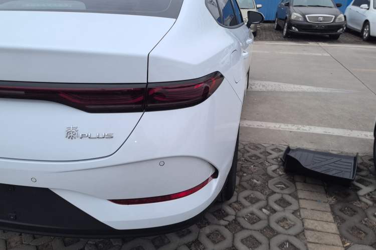 Used BYD Qin PLUS 2025 DM-i Smart Drive 55KM Leading Model