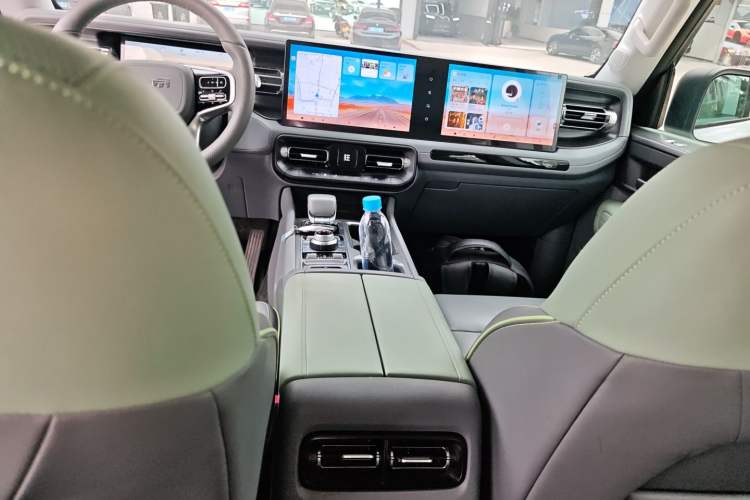 Used  BJ40 Electric Drive 2025 Standard Edition
