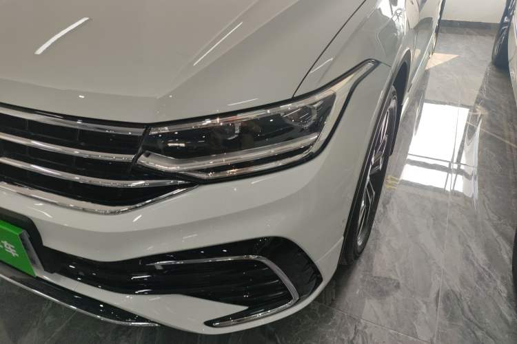 Used Volkswagen Tiguan L 
