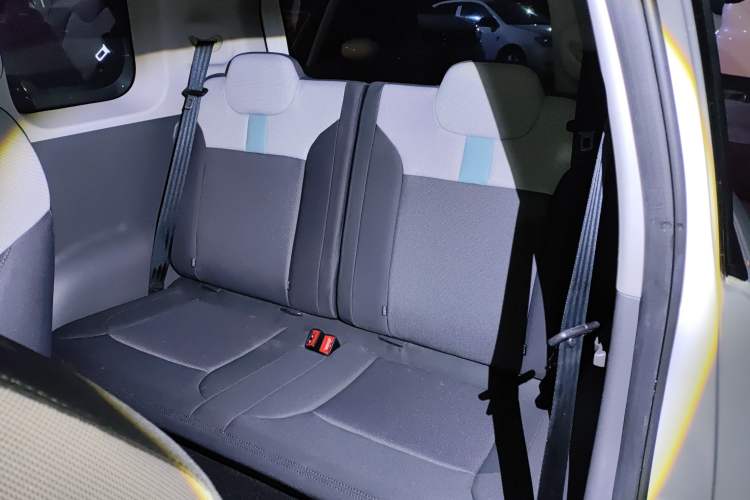 Used  Lumin 2023 301km Honey Dew Edition