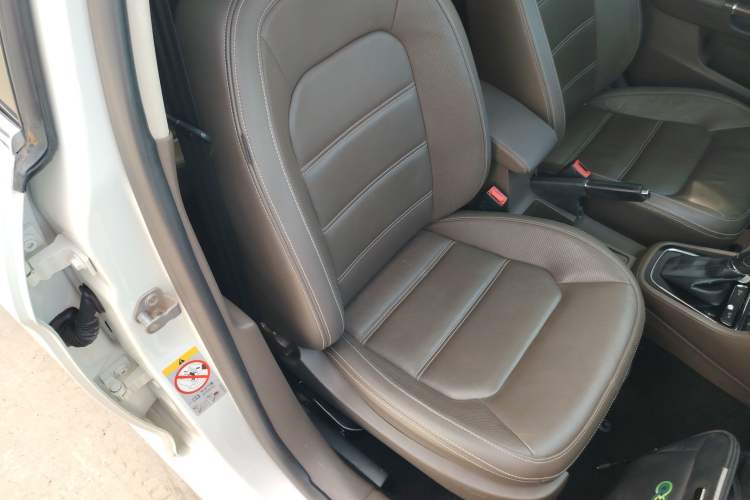 Used Volkswagen Bora 2014 1.6L Automatic Luxury Model
