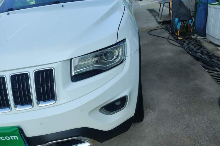 Used  Grand Cherokee 2015 3.0L Elite Navigation Edition
