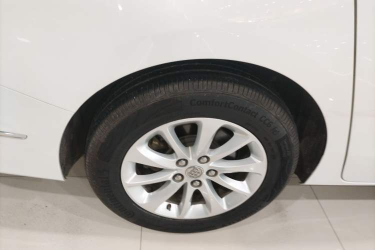 Used Buick GL8 2017 ES 28T Premium Version China V Standard