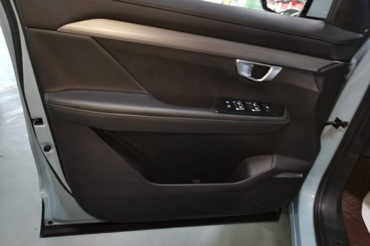 Used Wuling Asta 2021 1.5T CVT Starlight Edition
