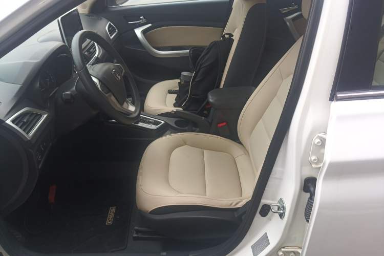 Used Changan Alsvin V7 2016 1.6L Automatic Enjoyment Model China V Standard
