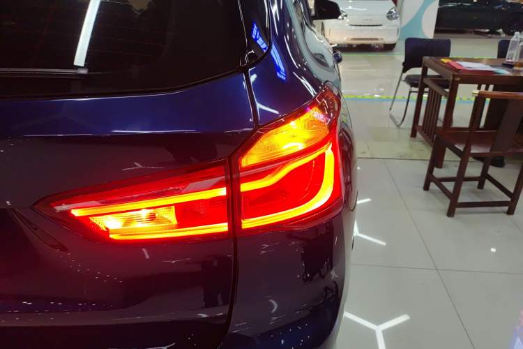 Used BMW X1 2016 sDrive18Li Premium Edition
