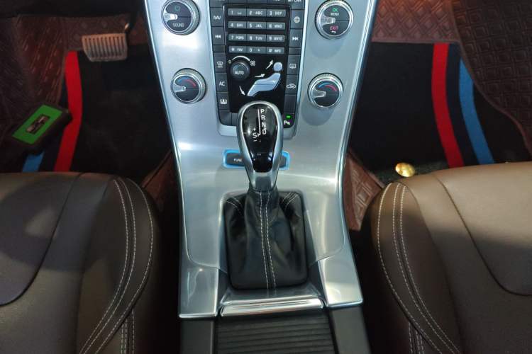 Used Volvo S60 New Energy 2019 S60L T6 E-Drive Hybrid Edition