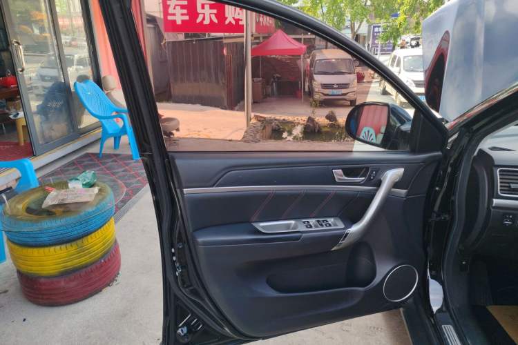 Used Haval H6 2017 Red-Label Sport Edition 1.5T Automatic Two-Wheel Drive Luxury Model
