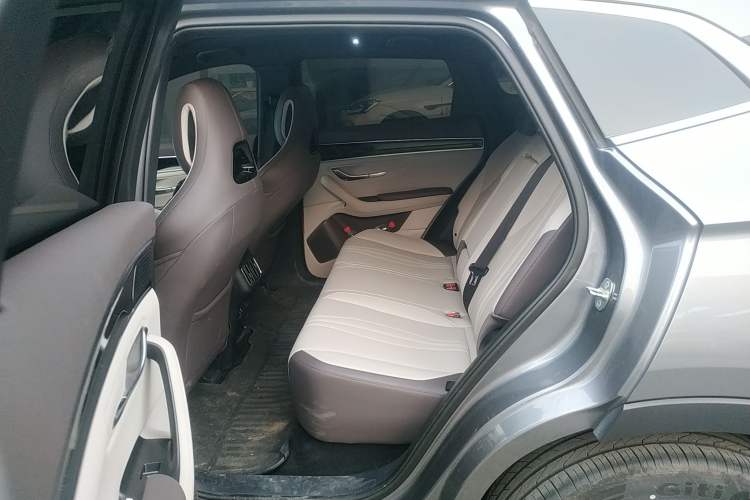 Used BYD Song PLUS New Energy 2025 DM-i Smart Drive 112KM Prestige Model
