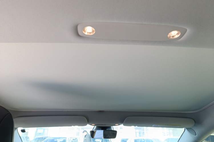 Used Tesla Model 3 2019 Standard Range Rear-Drive Upgraded Version
