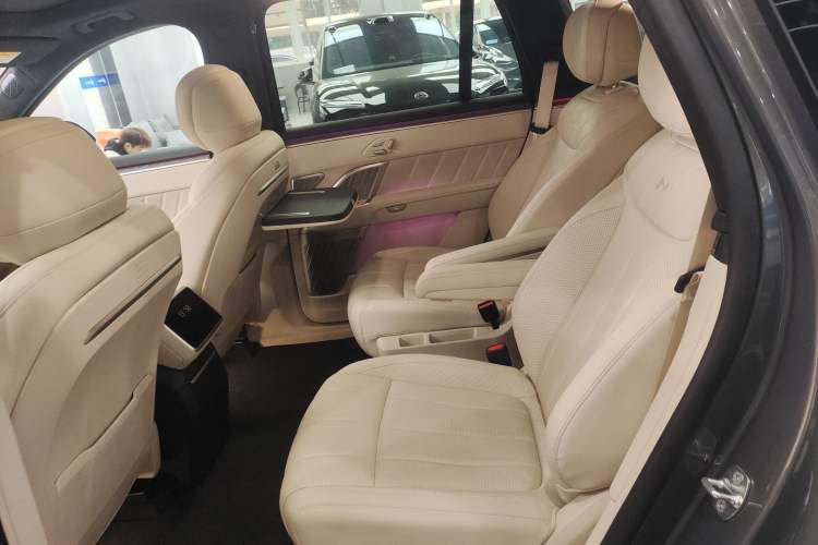 Used ONVO Luxeed L90 2025 Model—Max Six-Seater Version